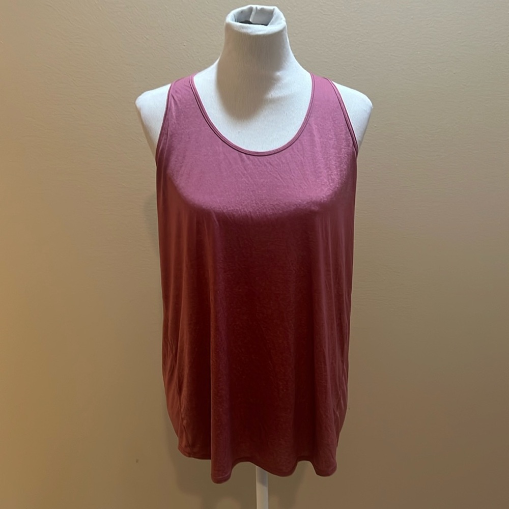 Lululemon Essential Tank